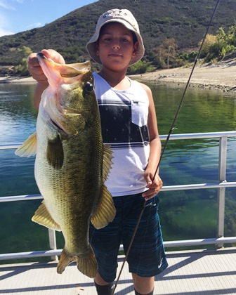 Kiyan Moein 9lb 17 Oct 16 Fishing Pier Plasma Tail Biospawn sm.jpg